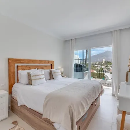 Las Lolas 4 Bed Exquisite