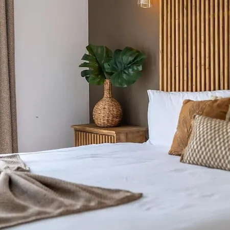 Las Lolas 4 Bed Exquisite *