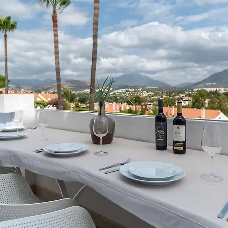 Las Lolas 4 Bed Exquisite Apartment Marbella