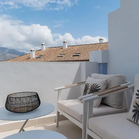 Las Lolas 4 Bed Exquisite Apartment