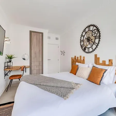 Las Lolas 4 Bed Exquisite